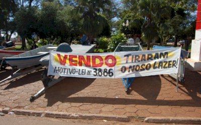 Pescadores protestam em Fátima do Sul contra a nova Lei da Pesca em MS