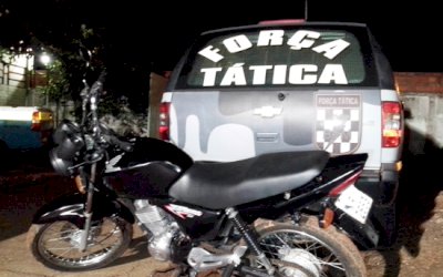 NOVA ANDRADINA: Força Tática apreende adolescente por tráfico de drogas e recupera motocicleta