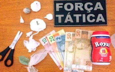 FÁTIMA DO SUL: Força Tática fecha Boca de Fumo e prende homem por tráfico e corrupção de menor