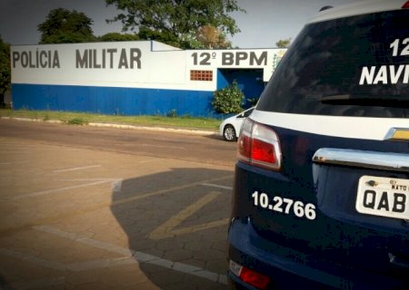 NAVIRAÍ: PM prende indivíduos por disparo de arma de fogo e ameaça