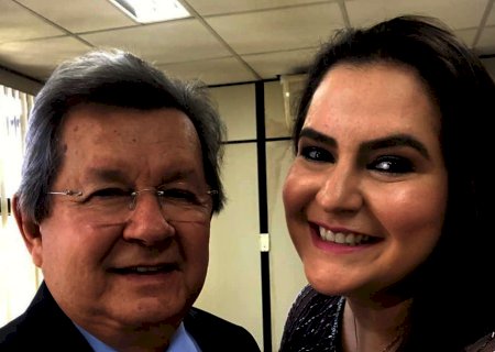 Dentista, filha vai assumir vaga de Onevan de Matos como candidata à prefeita de Naviraí