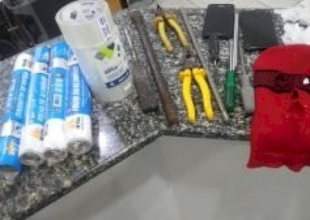 Dupla é detida tentando furtar agência dos Correios no MS