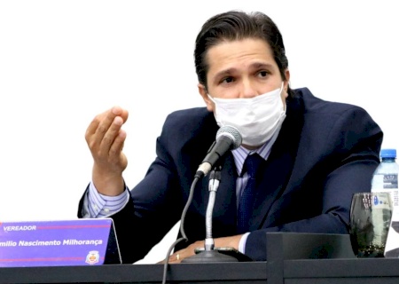 ANGÉLICA: Vereador Emilio Milhorança cobra diretoria sobre buraco próximo a Sanesul