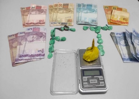 IPEZAL: Força Tática prendem homem por tráfico de drogas