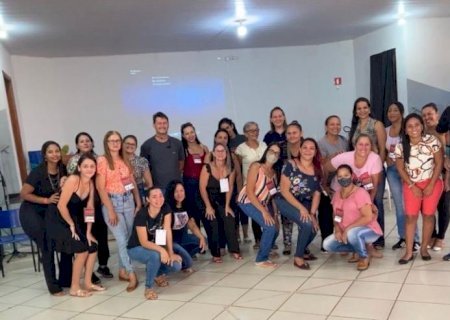 Prefeitura Municipal realiza formação com Trabalhadores da Educação com tema Inteligência Emocional