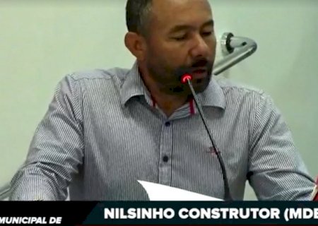 Vereador solicita retirada de enfeites natalinos em cidade de MS: 'estamos indo para o mês 4'