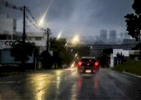Separa o guarda-chuva: quinta-feira deve ser chuvosa e com temperaturas amenas em MS
