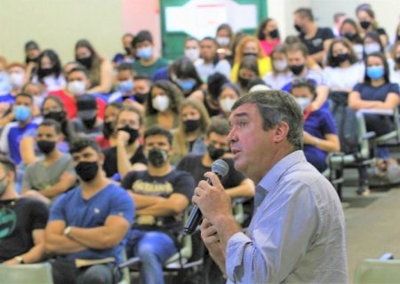 Riedel: ‘Nada substitui a educação’
