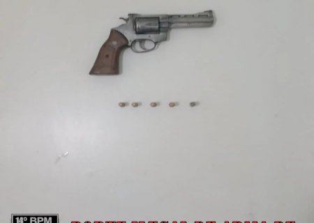 FÁTIMA DO SUL: Força Tática conduzem homem por porte ilegal de arma de fogo de uso permitido