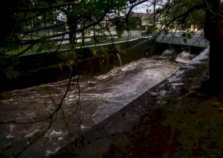 Após estragos, alerta de tempestade continua para todas as cidades em MS