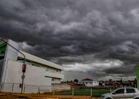 MS continua sob alerta de tempestade e frio chega nesta terça-feira