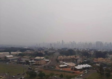 Céu fica cinza até quando? Com tempo seco e fumaça, confira quando deve chover em MS