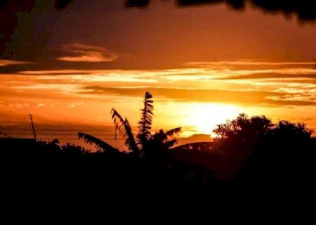 Com baixa umidade do ar, sexta-feira terá calor de até 32°C em MS