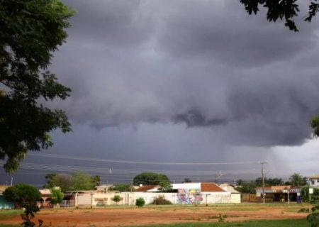 Segunda será de calor de 34°C e possibilidade de chuvas com trovoadas em MS