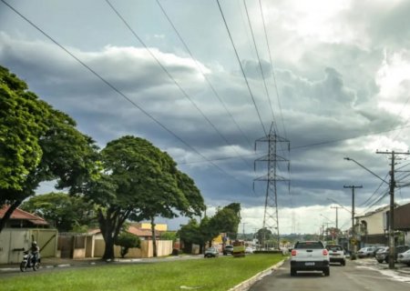 Sol, nebulosidade e chuva marcam terça-feira em MS
