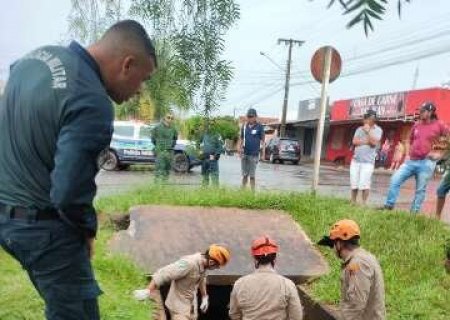 Crian&ccedil;a que caiu em bueiro &eacute; encontrada sem vida em Chapad&atilde;o do Sul
