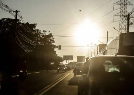 Calorão continua em MS, mas previsão não descarta pancadas de chuva nesta terça-feira
