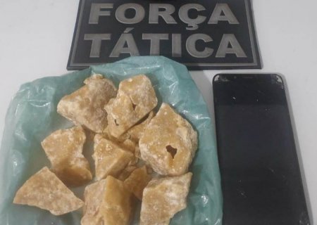 ANGÉLICA: Força Tática prende jovem por tráfico de drogas no Distrito de Ipezal