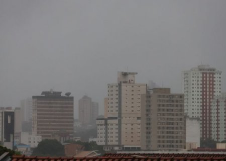 Chuva e temperatura em queda marcam a previsão do tempo a partir de hoje em MS