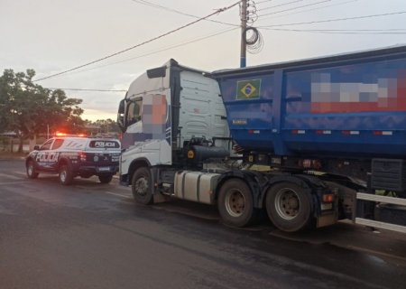 BATAYPORÃ: Polícia Militar conduz motorista para a delegacia por dano em via pública