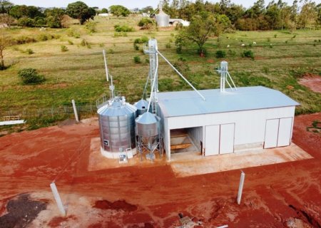 NOVO HORIZONTE DO SUL: Prefeito Guga anuncia avanços na fábrica de ração municipal
