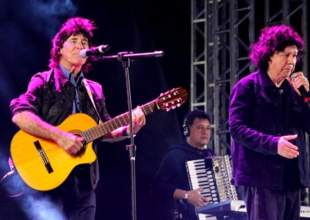 NOVO HORIZONTE DO SUL: Primeira noite da EXPONHS é sucesso com show de Teodoro e Sampaio, hoje tem Michel Teló