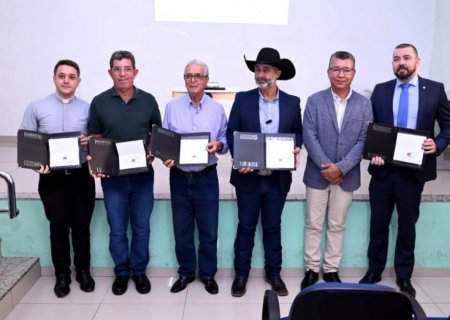 Correios lançou selo em comemoração aos 60 anos de Ivinhema