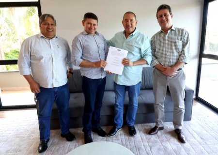 NOVO HORIZONTE DO SUL: Prefeito Guga firma parceria de R$ 780 mil do governo para renovar o Hospital; município planeja investir mais R$ 1 milhão com recursos próprios