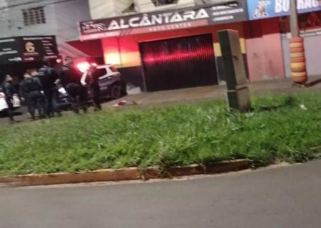 NAVIRAÍ: Em surto, rapaz esfaqueia mãe na cabeça e é morto pela polícia