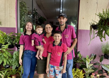 IVINHEMA: Cantinho das Flores completa 6 anos