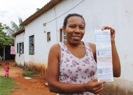 Beneficiários precisam fazer recadastramento em programa do Governo que paga a conta de luz