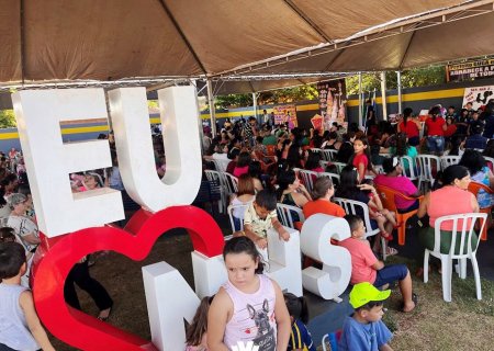 Novo Horizonte do Sul celebra o Dia das Mães com grande festa na Praça Maria Carneiro