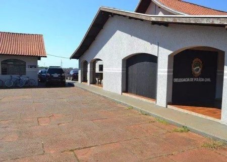 Motociclista bate na traseira de carreta estacionada às margens da rodovia e morre em MS