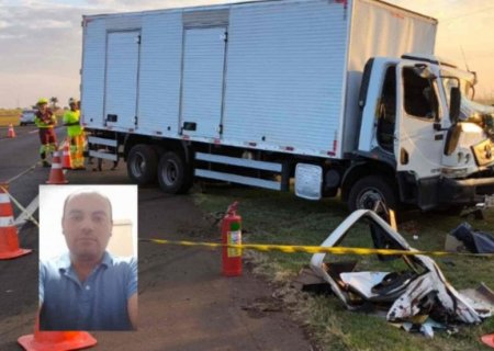 Motorista morre em acidente entre dois caminhões na BR-163