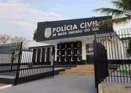 Homem não aceita término, agride ex-esposa na frente dos filhos e acaba preso em MS