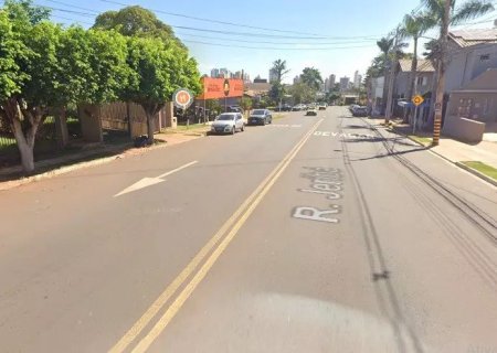 Motociclista perde controle, bate em árvore e sofre traumatismo craniano em MS