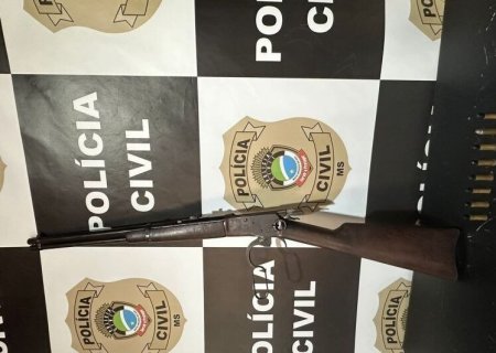 Mulher e filhos são resgatados de mata e homem vai preso por ameaça e porte ilegal de arma