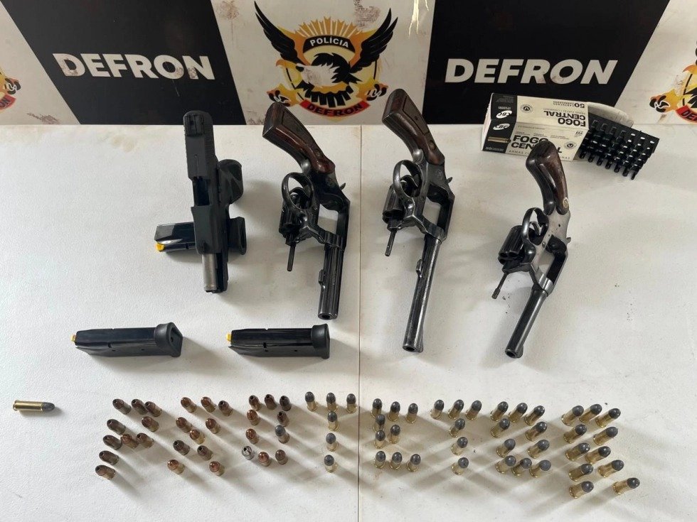 Defron prende homem que comercializava armas de fogo ilegais em ...