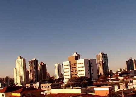 In&iacute;cio de semana tem sol forte e m&aacute;ximas acima de 30&ordm;C em MS