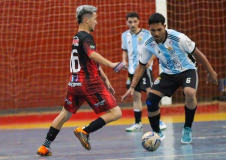 IVINHEMA: Fase de grupos do Campeonato Municipal de Futsal tem continuidade nesta segunda-feira