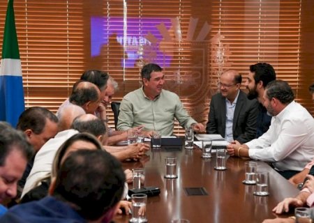 DEODÁPOLIS: Município apresenta para Governador projeto para asfalto e drenagem do distrito de Porto Vilma