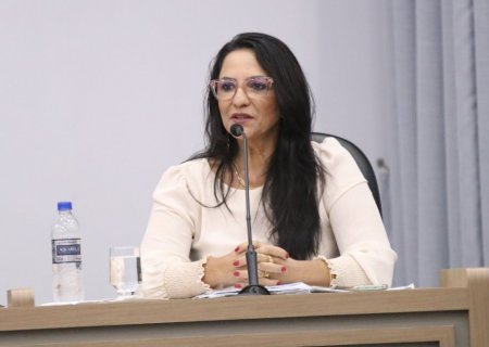 Lucimar Viana cobra estoque de soro antiescorpiônico e transparência em cessão de imóveis