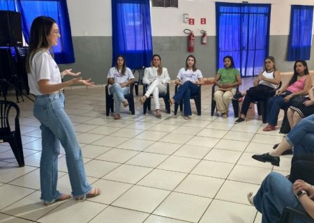 ANGÉLICA: Profissionais de beleza participam de roda de conversa sobre o combate à violência doméstica