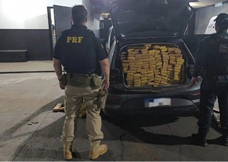 Veículo furtado em São Paulo é apreendido com 1,3 tonelada de maconha em Jardim