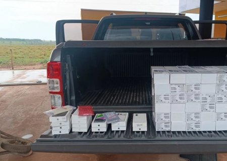 IVINHEMA : Casal é flagrado transportando celulares escondidos em caminhonete durante fiscalização