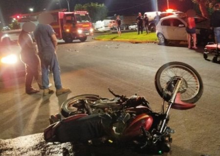 Acidente envolvendo carro e motocicleta mata rapaz de 28 anos