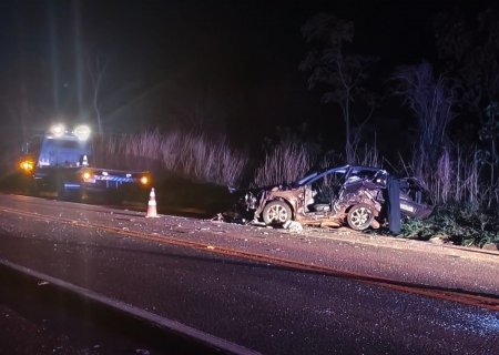 Grave acidente na BR-267 deixa uma pessoa morta e outra ferida na região de Nova Casa Verde