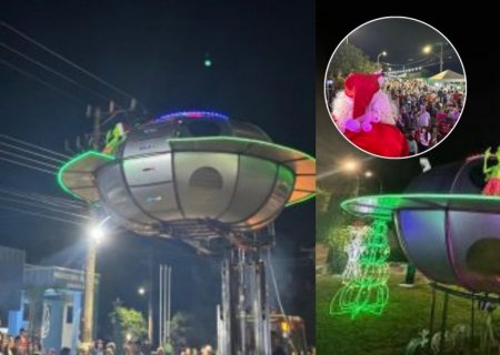 Papai Noel do espaço? Bom Velhinho chega em nave e surpreende população de Caracol