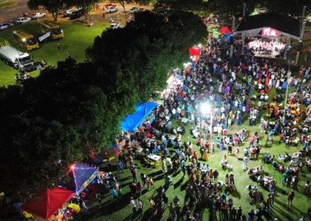 ANGÉLICA: Município realiza sua 4ª Cantata de Natal e chegada de Papai Noel