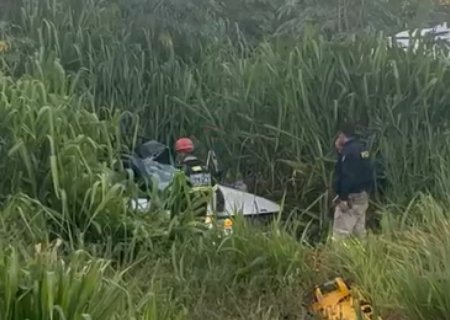 Acidente envolvendo três carretas, deixa motorista de SUV morto e três feridos na BR-163